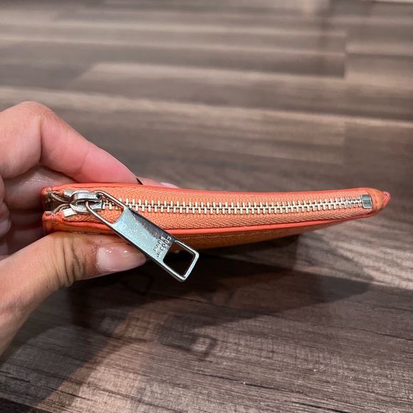 Marc Jacobs The Groove Orange Leather Top Zip Card Holder Wallet - Picture 2 of 7